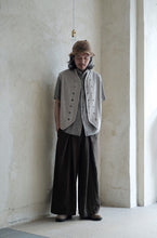 將圖片載入圖庫檢視器 Le'BENIYA double breasted vest unisex

