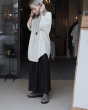 將圖片載入圖庫檢視器 Le&#39;HACHI linen striped midiskirt
