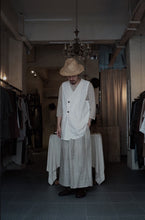 將圖片載入圖庫檢視器 Le&#39;PITKU linen vest unisex
