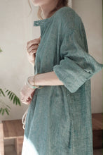 將圖片載入圖庫檢視器 Le'ElZA linen summer shirt w/pockets unisex
