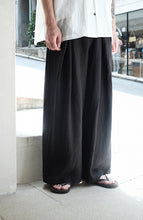 將圖片載入圖庫檢視器 Le'ARICHI linen pleated pants unisex

