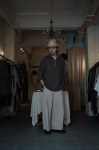 將圖片載入圖庫檢視器 Le&#39;DETA Linen work top w/pockets unisex
