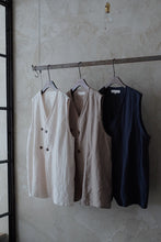 將圖片載入圖庫檢視器 Le&#39;PITKU linen vest unisex
