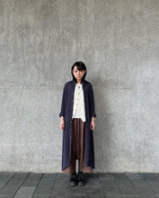 將圖片載入圖庫檢視器 Le&#39;EIRO linen summer long shirt w/pocket unisex
