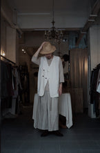 將圖片載入圖庫檢視器 Le&#39;PITKU linen vest unisex
