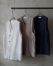 將圖片載入圖庫檢視器 Le&#39;PITKU linen vest unisex
