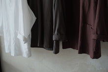 將圖片載入圖庫檢視器 Le&#39;DETA Linen work top w/pockets unisex
