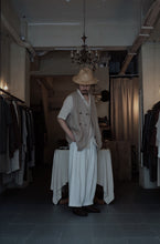 將圖片載入圖庫檢視器 Le&#39;PITKU linen vest unisex
