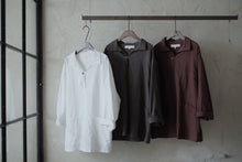 將圖片載入圖庫檢視器 Le&#39;DETA Linen work top w/pockets unisex
