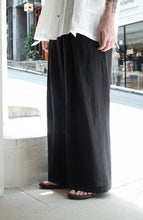 將圖片載入圖庫檢視器 Le'ARICHI linen pleated pants unisex
