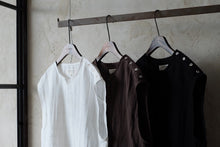 將圖片載入圖庫檢視器 Le&#39;BERU linen vest top w/pockets unisex
