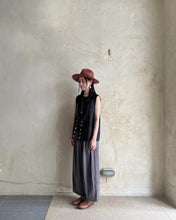 將圖片載入圖庫檢視器 Le&#39;FUKIDA ctn-linen vest unisex
