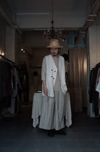 將圖片載入圖庫檢視器 Le&#39;PITKU linen vest unisex
