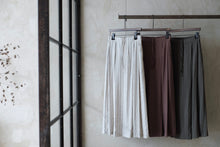 將圖片載入圖庫檢視器 Le&#39;FUREA linen striped midi-skirt
