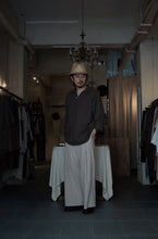 將圖片載入圖庫檢視器 Le&#39;DETA Linen work top w/pockets unisex
