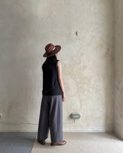 將圖片載入圖庫檢視器 Le&#39;FUKIDA ctn-linen vest unisex
