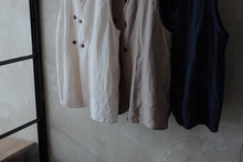 將圖片載入圖庫檢視器 Le&#39;PITKU linen vest unisex
