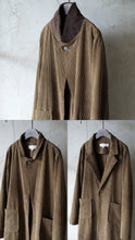 將圖片載入圖庫檢視器 Le'YAGITA corduroy long coat unisex
