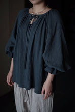 將圖片載入圖庫檢視器 Le'ZUKAI French puff-sleeve top
