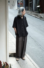 將圖片載入圖庫檢視器 Le'KAYURI embroidery Tencel summer shirt w/pockets unisex II

