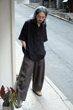 將圖片載入圖庫檢視器 Le'KAYURI embroidery Tencel summer shirt w/pockets unisex II

