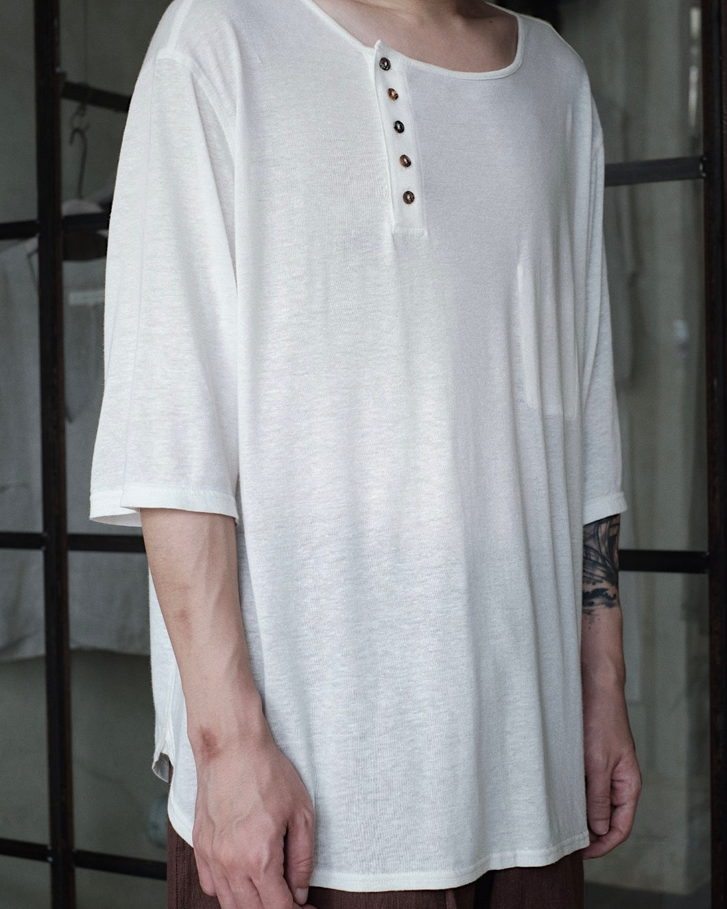 Le'KELISA button basic top unisex