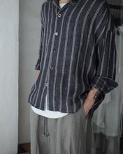 將圖片載入圖庫檢視器 Le'GAKUEI striped linen shirt/top unsex
