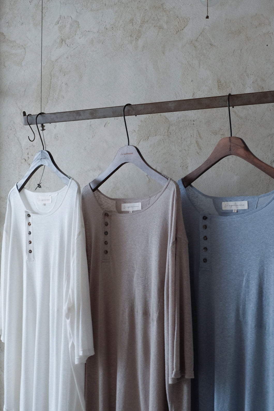 Le'KELISA button basic top unisex
