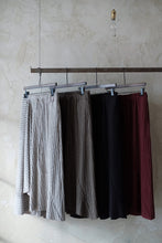 將圖片載入圖庫檢視器 Le'DAIRA knit skirt
