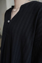 將圖片載入圖庫檢視器 Le&#39;BENISH linen dark striped long top w/pockets
