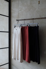 將圖片載入圖庫檢視器 Le&#39;AKIMA skirt
