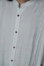 將圖片載入圖庫檢視器 Le'CHISAO plaid shirt/top with pockets unisex

