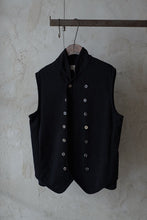 將圖片載入圖庫檢視器 Le'BENIYA double breasted vest unisex
