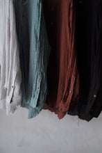 將圖片載入圖庫檢視器 Le'ElZA linen summer shirt w/pockets unisex
