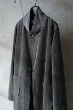 將圖片載入圖庫檢視器 Le'YAGITA corduroy long coat unisex
