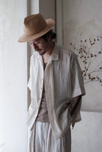 將圖片載入圖庫檢視器 Le&#39;KAYURI embroidery Tencel short-sleeved shirt w/pockets unisex
