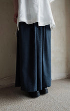 將圖片載入圖庫檢視器 Le&#39;ERIKA embroidered wide pants unisex
