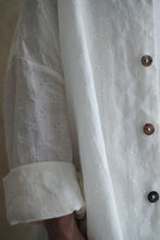 將圖片載入圖庫檢視器 Le'EKIYA pattern linen shirt unisex
