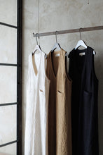 將圖片載入圖庫檢視器 Le&#39;ELENIA embroidered vest/one piece
