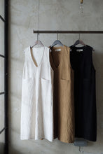 將圖片載入圖庫檢視器 Le&#39;ELENIA embroidered vest/one piece
