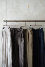 將圖片載入圖庫檢視器 Le'YAKARI linen wide pants unisex
