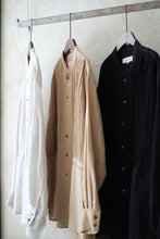 將圖片載入圖庫檢視器 Le'CANVIA linen shirt/top whit pockets unisex

