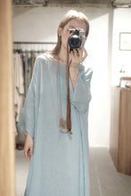 將圖片載入圖庫檢視器 Le'UKIDA linen long top w/pockets unisex
