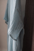 將圖片載入圖庫檢視器 Le'UKIDA linen long top w/pockets unisex
