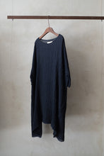 將圖片載入圖庫檢視器 Le'UKIDA linen long top w/pockets unisex
