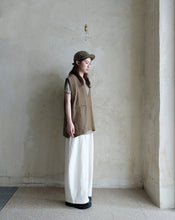 將圖片載入圖庫檢視器 Le&#39;CHISAE linen vest/top unisex
