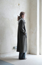將圖片載入圖庫檢視器 Le'YAGITA corduroy long coat unisex
