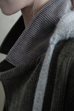 將圖片載入圖庫檢視器 Le'YAGITA corduroy long coat unisex
