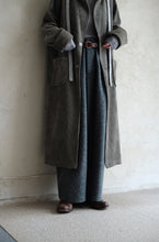 將圖片載入圖庫檢視器 Le'YAGITA corduroy long coat unisex
