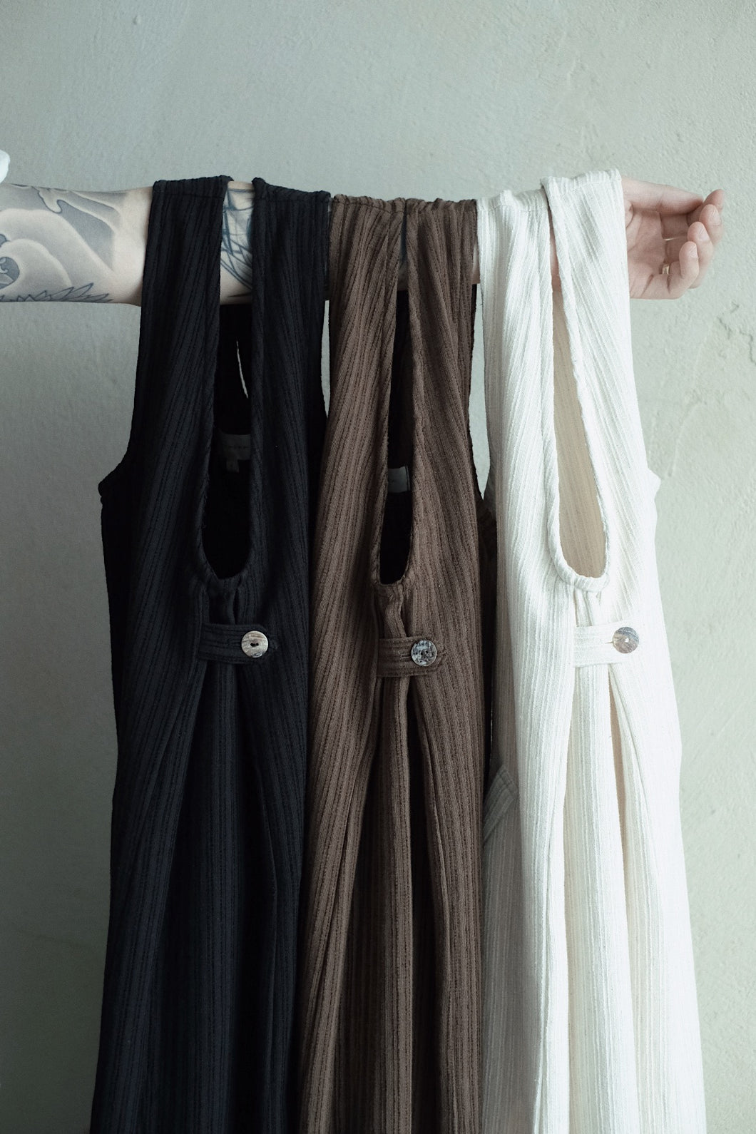 Le'CARINI striped vest/one piece